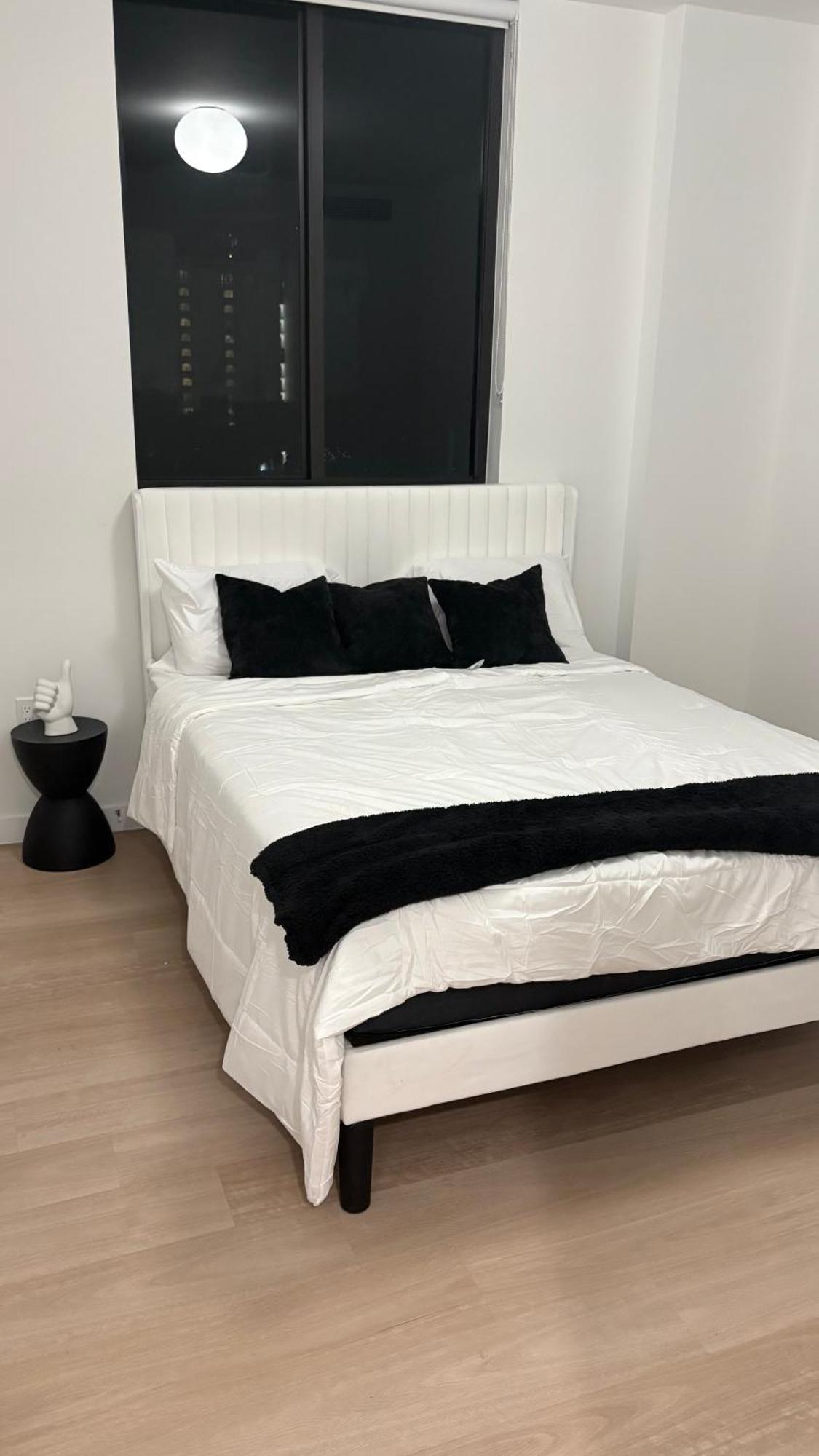 Luxury112 Apartment